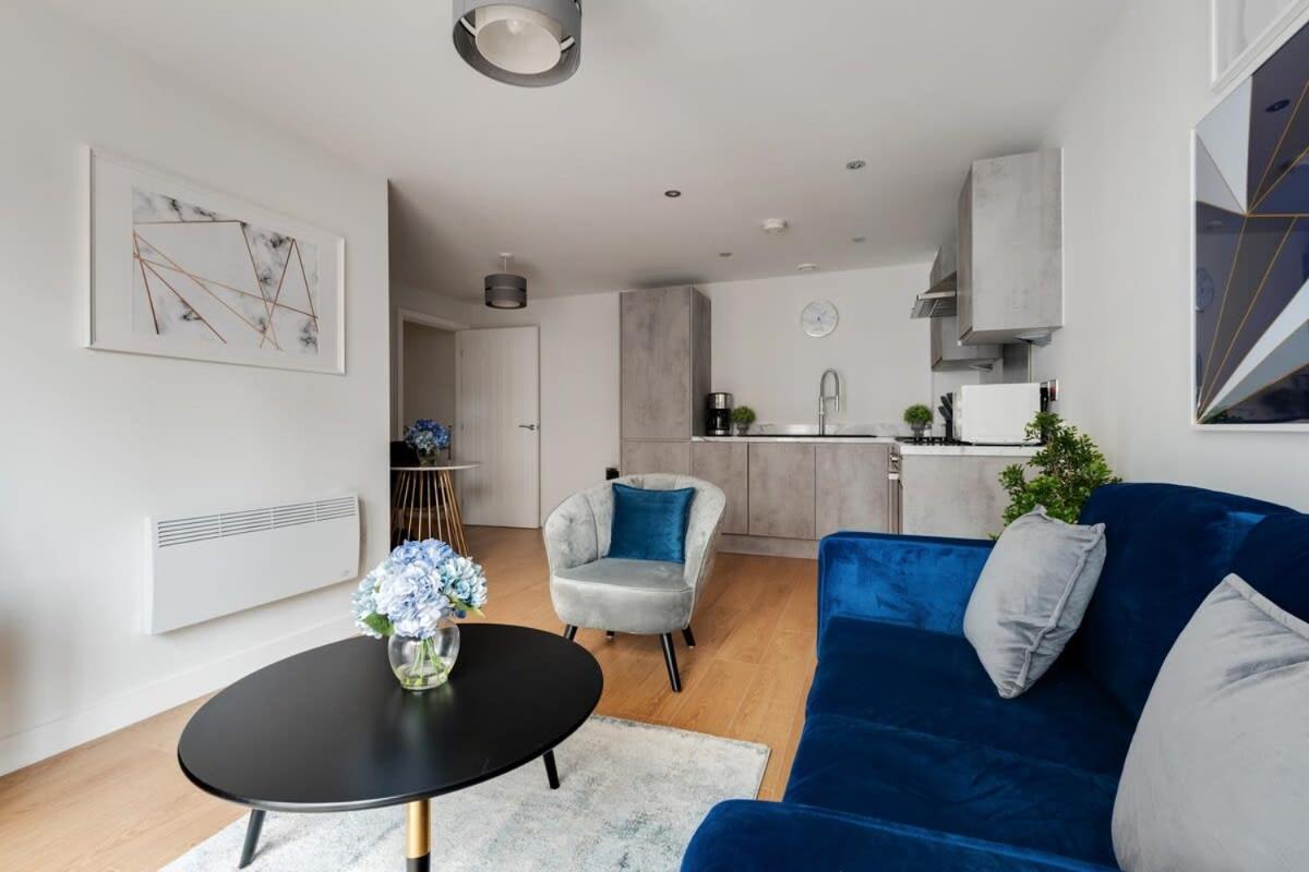 1 Bed Modern Apartment In A Converted Mill Лідс Екстер'єр фото